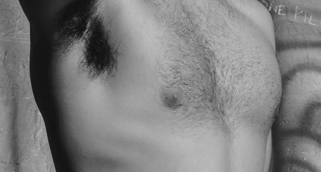 FÜR MÄNNER MIT FIGURPROBLEMEN – LIPOSUKTION, FETTABSAUGUNG & BODYCONTOURING